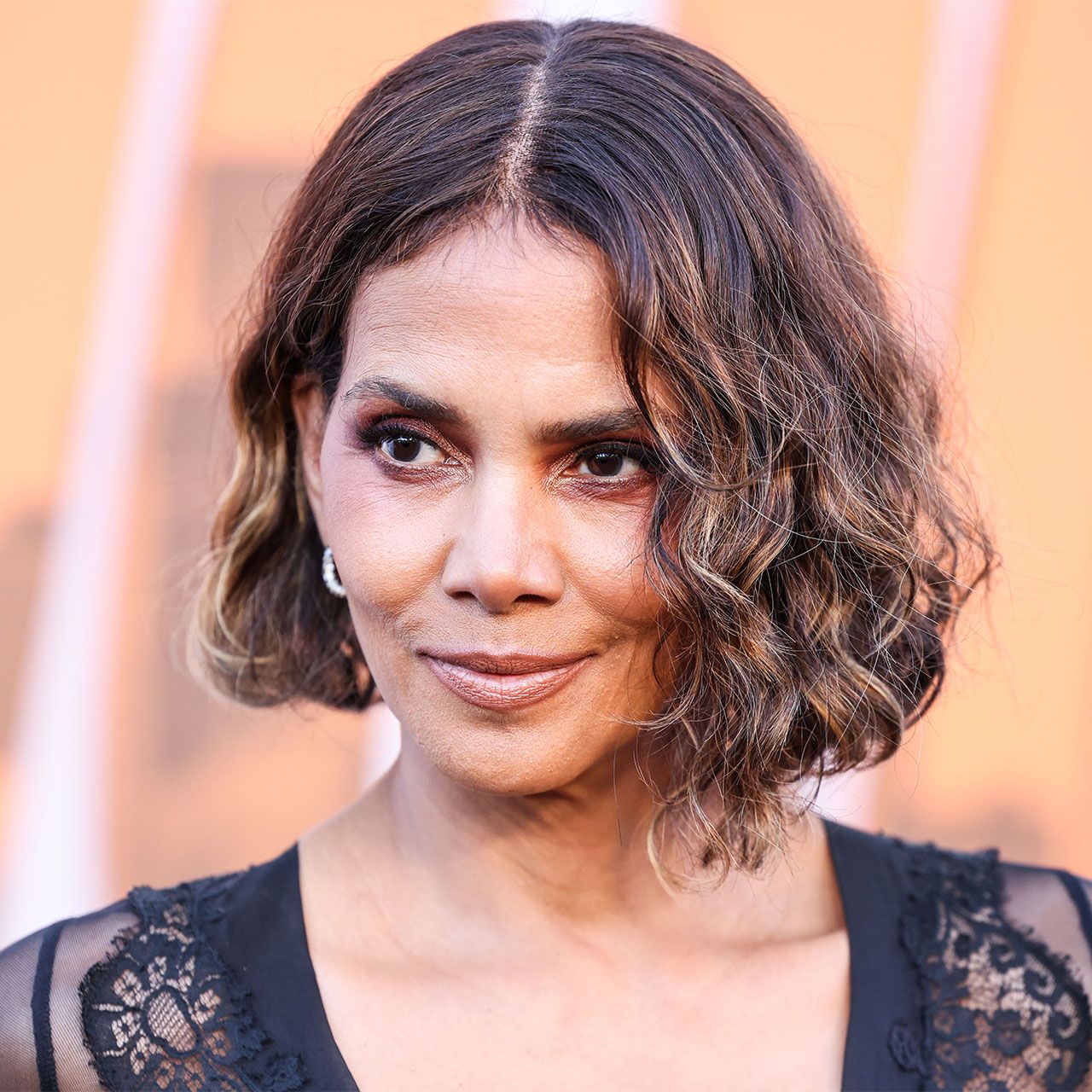 Halle Berry, 58, Simmers In A Black Lace Dress For The LA Premiere Of Her  New Netflix Film 'The Union' - SHEfinds