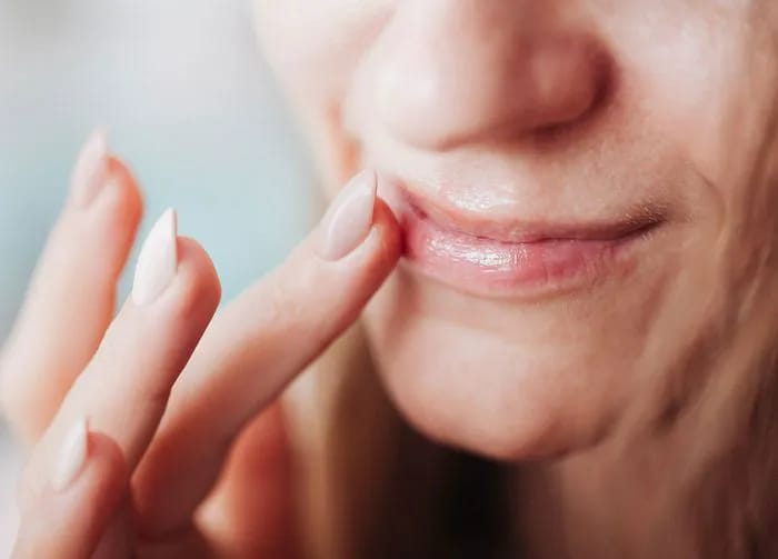 A Pro MUA Explains How Celebs Secretly Use This Aquaphor Hack To Take