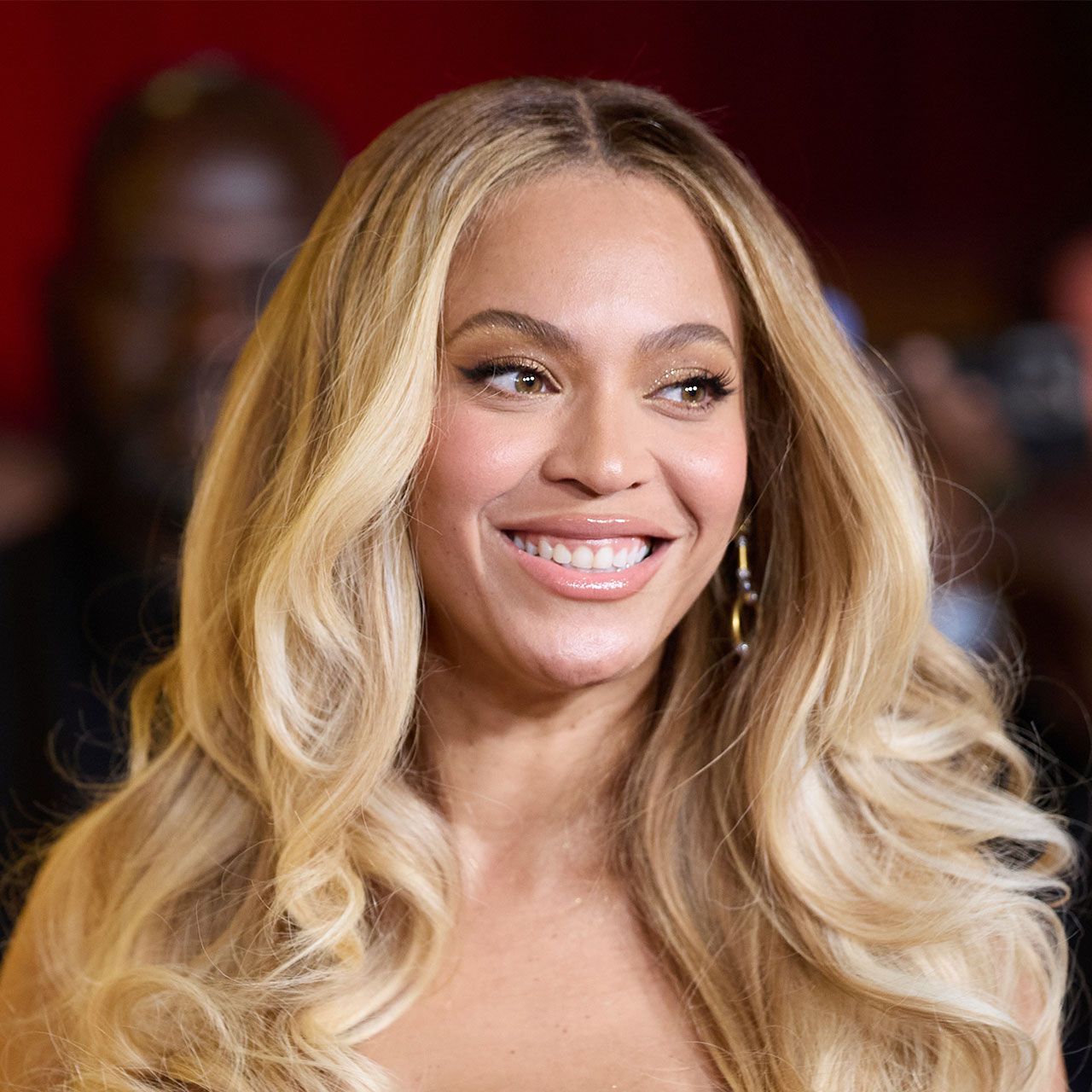 princess polly baby blue dress Blue Ivy Carter wins Grammys 2021 award with Beyonce main image 0