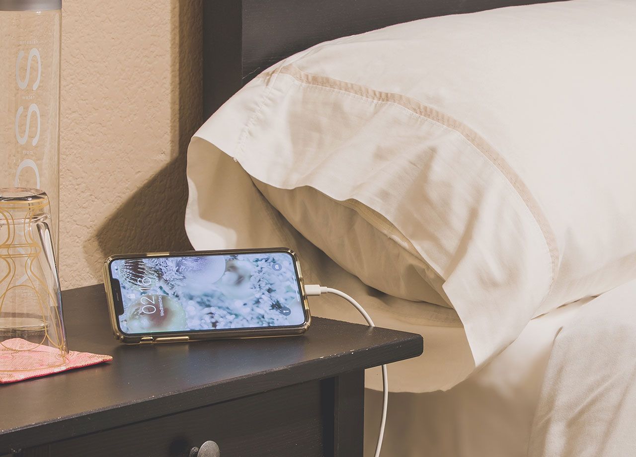 charging-nightstand