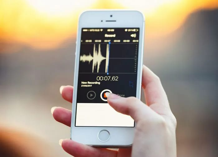 using-iphone-mic