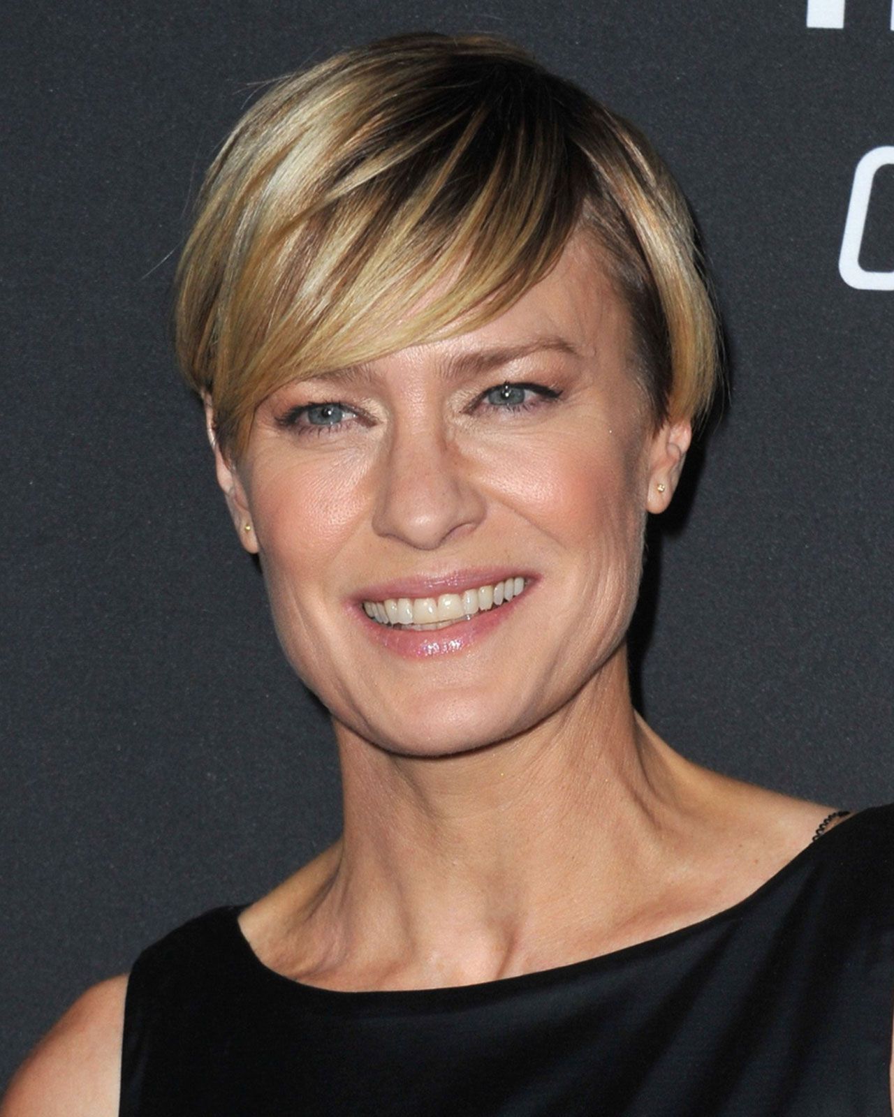 long-pixie-robin-wright