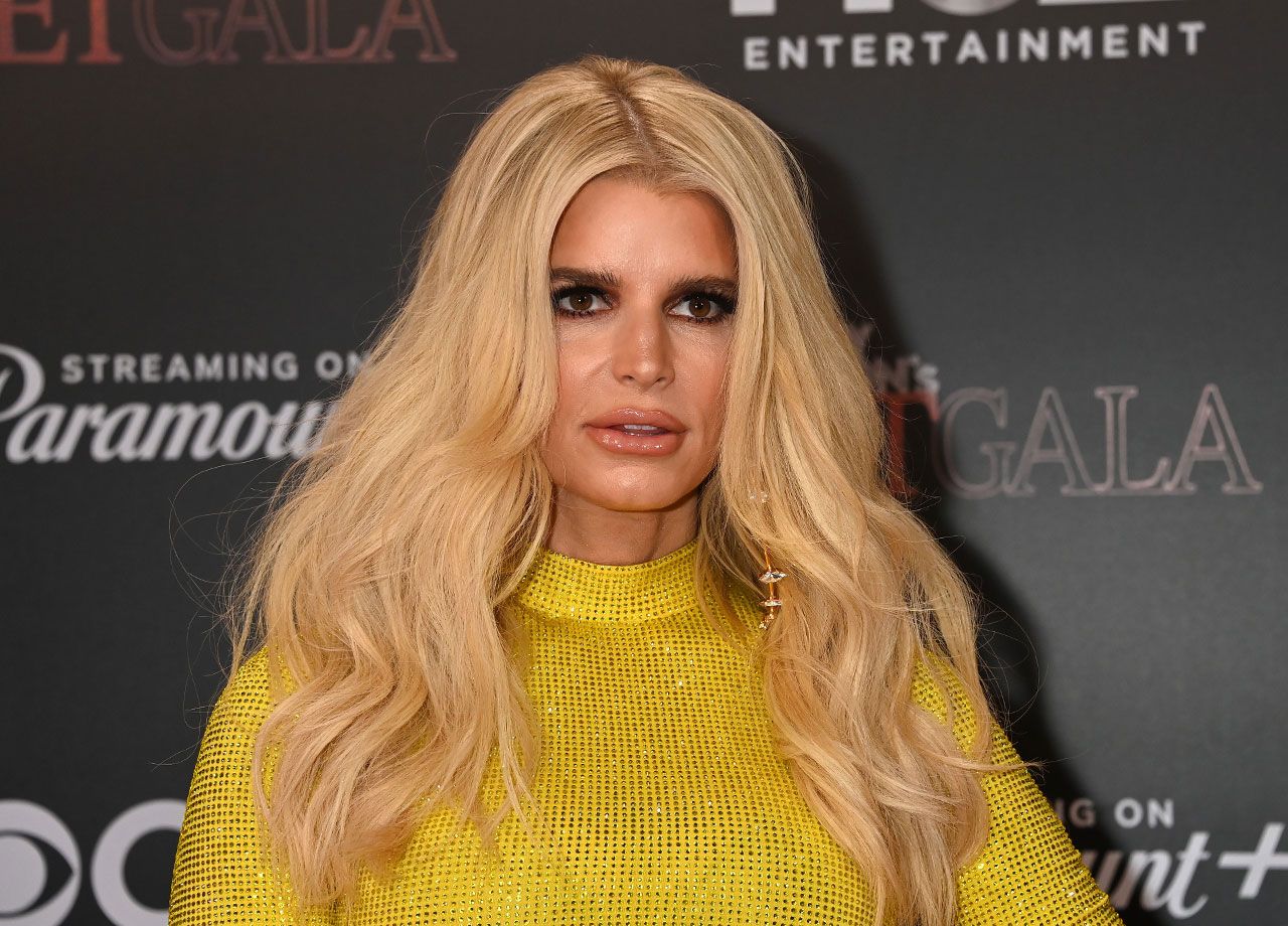 Jessica Simpson yellow dress