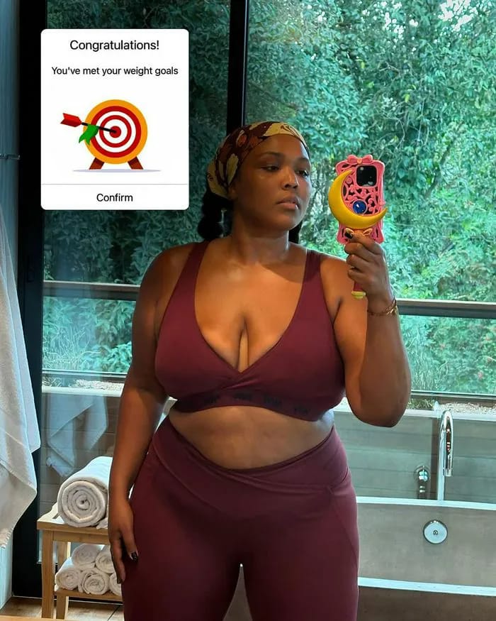 Lizzo weight loss selfie