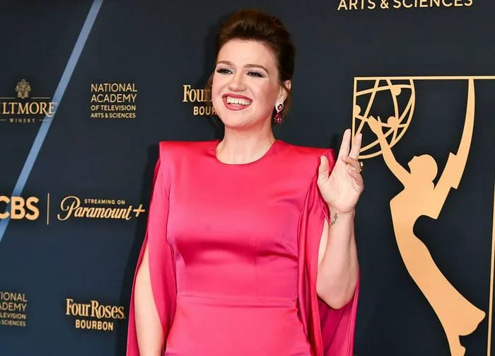 Kelly Clarkson 51st Daytime Emmy Awards