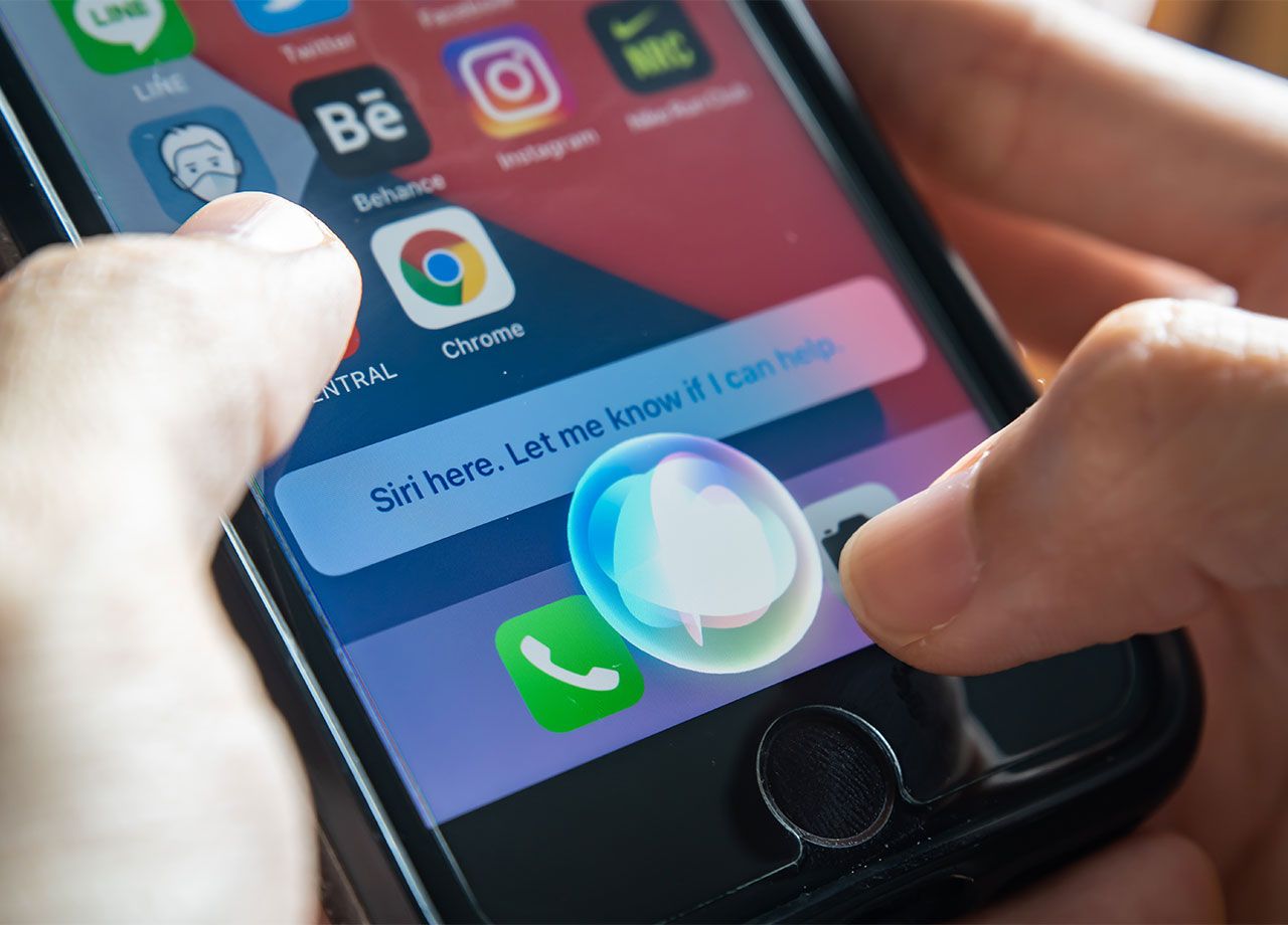 activating-siri-iphone