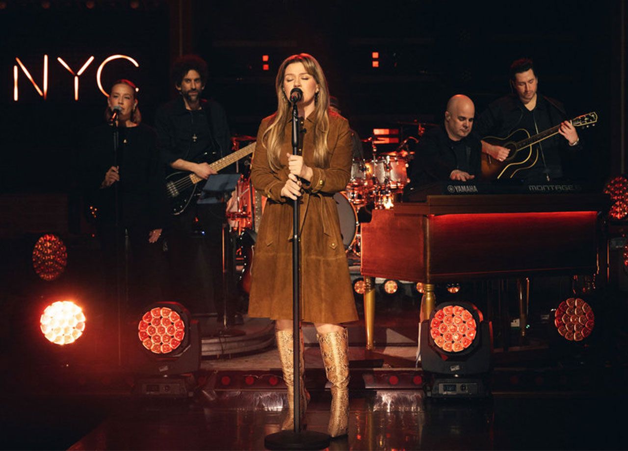 Kelly Clarkson performing on The Kelly Clarkson Show