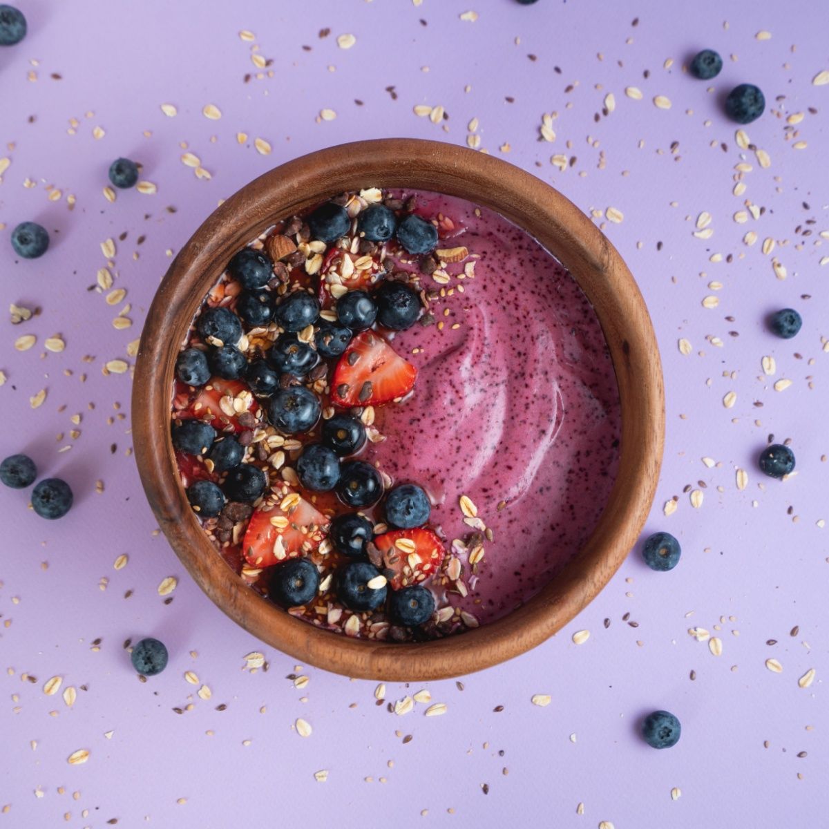 smoothie bowl with granola and berries
