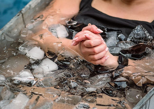 woman-doing-cold-plunge