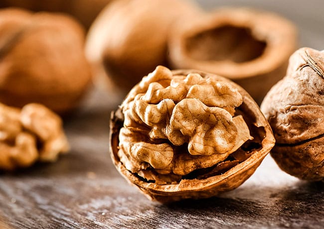 shelled-walnuts