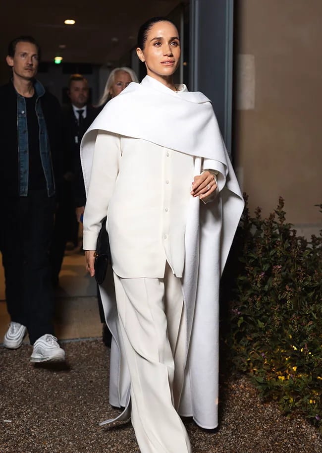 meghan markle balenciaga
