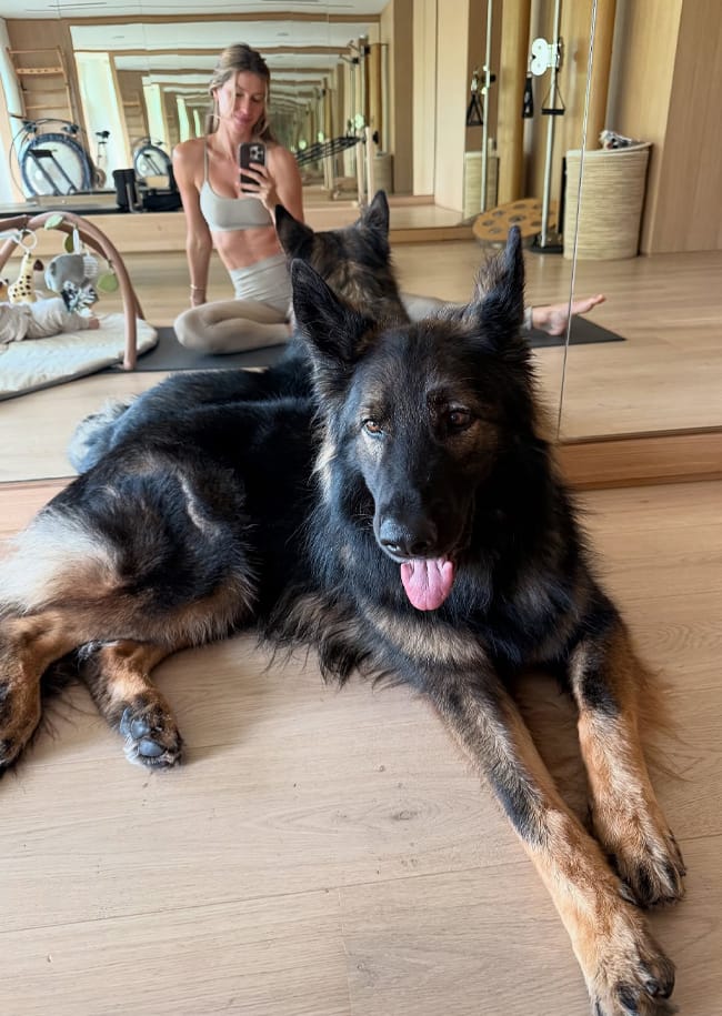 Gisele Bündchen Instagram selfie with dog