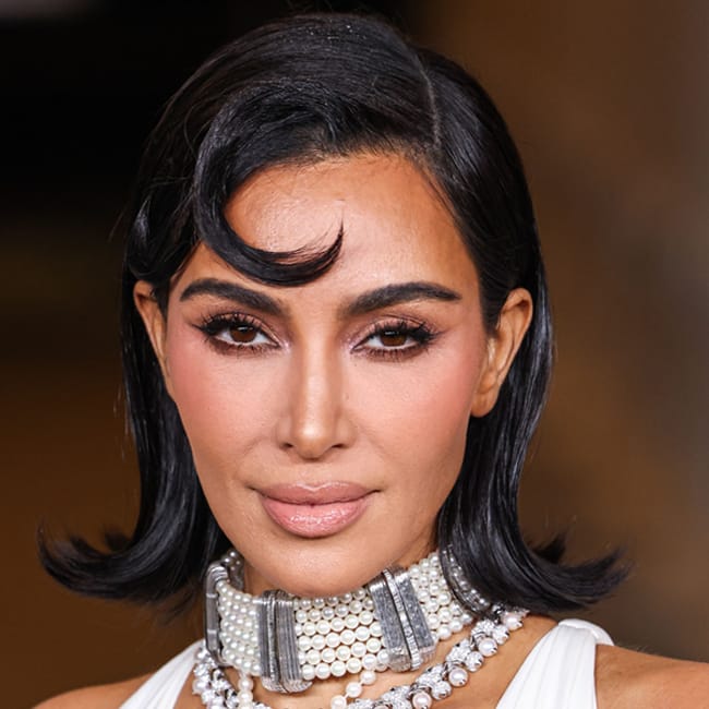 Fans Say Kim Kardashian Is 'Looking Like Her Old Self Again' - SHEfinds Fans Say Kim Kardashian Is 'Looking Like Her Old Self Again' - SHEfinds