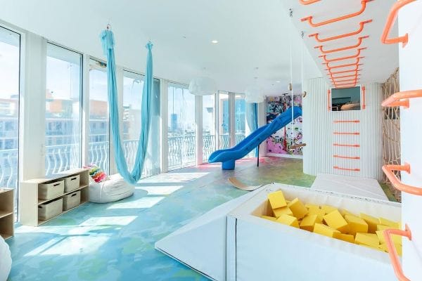 Gwyneth Paltrow's 20-Year-Old Daughter Faces Backlash After She Debuts As A Beauty Influencer: 'Thanks To Nepotism' - SheFinds