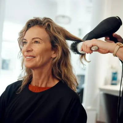 Hairstyles that distract from jowls and lift the face