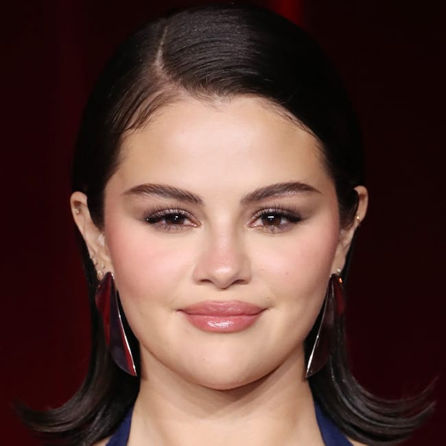 Fans Defend Selena Gomez After She Flaunts Her ‘Natural Beauty’ In A One-Piece Swimsuit