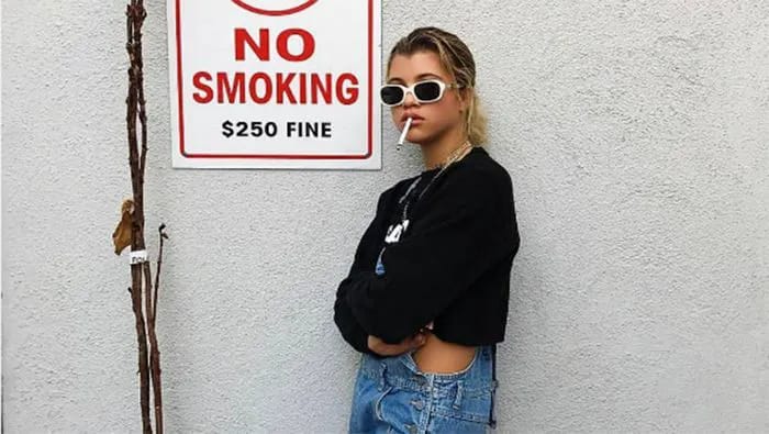 "Young celebrities who smoke cigarettes"