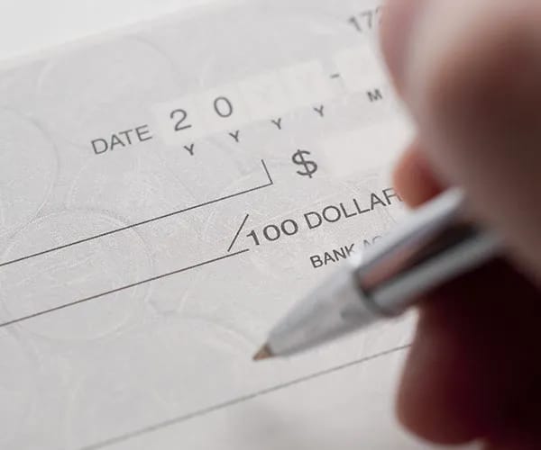 Choosing A 'Fauxtographer' Checkbook