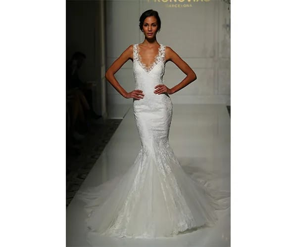 Form-Fitting Dresses Form-fitting