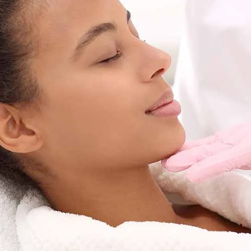 <h3>How Is Gua Sha Used In Skincare?</h3> gua sha