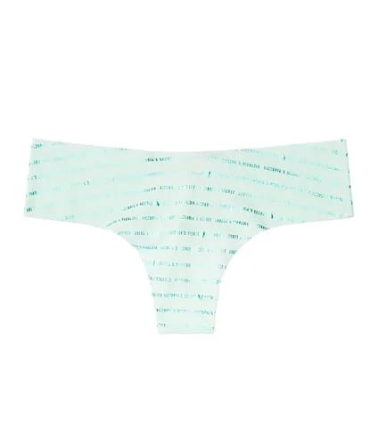 Invisible no-show thong panty for a smooth look