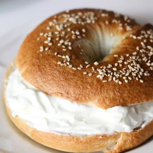 bagel and cream cheese