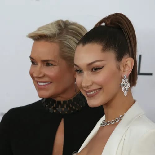 Bella and Yolanda Hadid