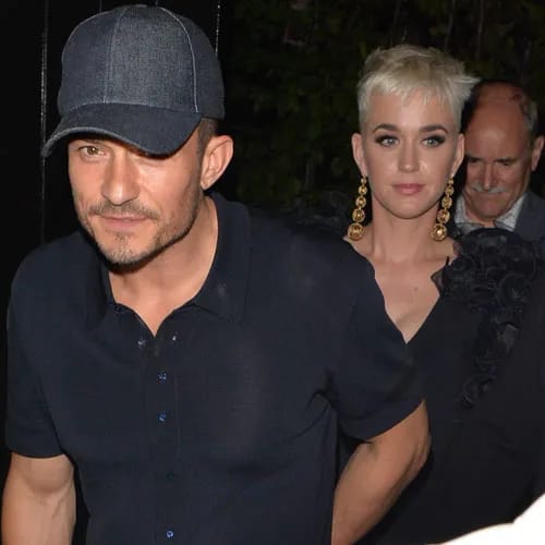 Romantic moment between Katy Perry and Orlando Bloom.