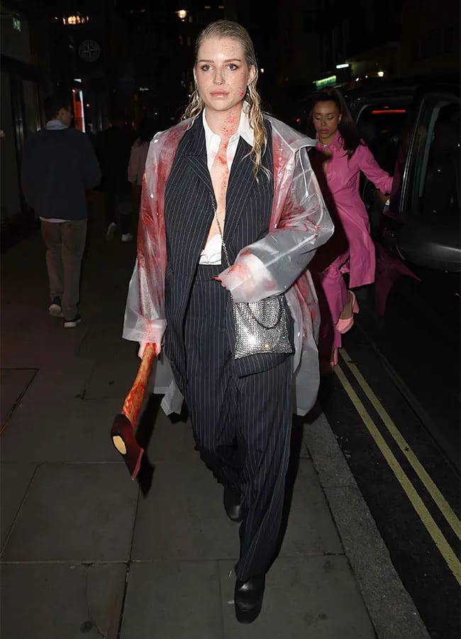 Lottie Moss American Psycho Patrick Bateman Halloween costume