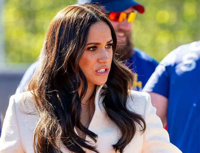 Meghan Markle white blazer