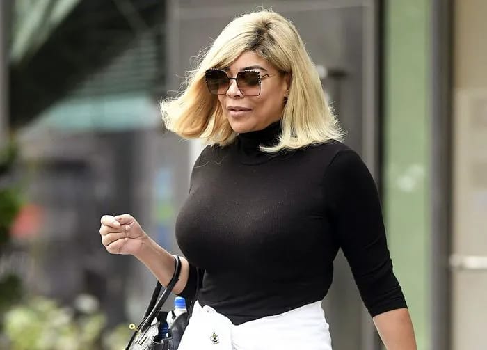 Wendy Williams heading to work with short blonde bob