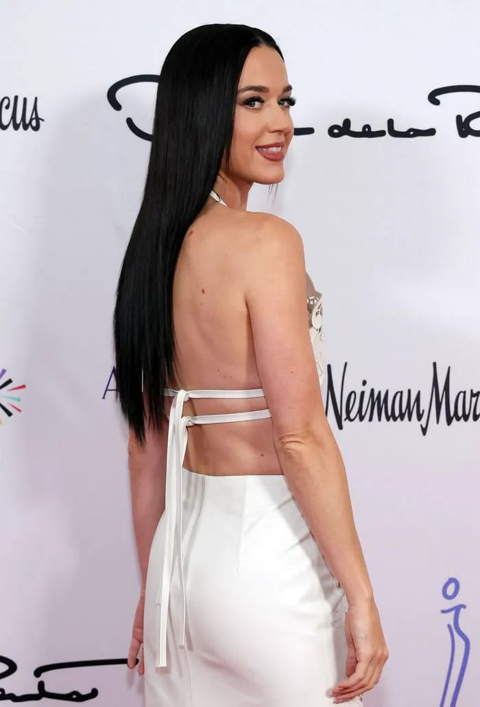 Katy Perry red carpet white dress 35th annual Colleagues Spring Luncheon and Oscar de la Renta fashion show