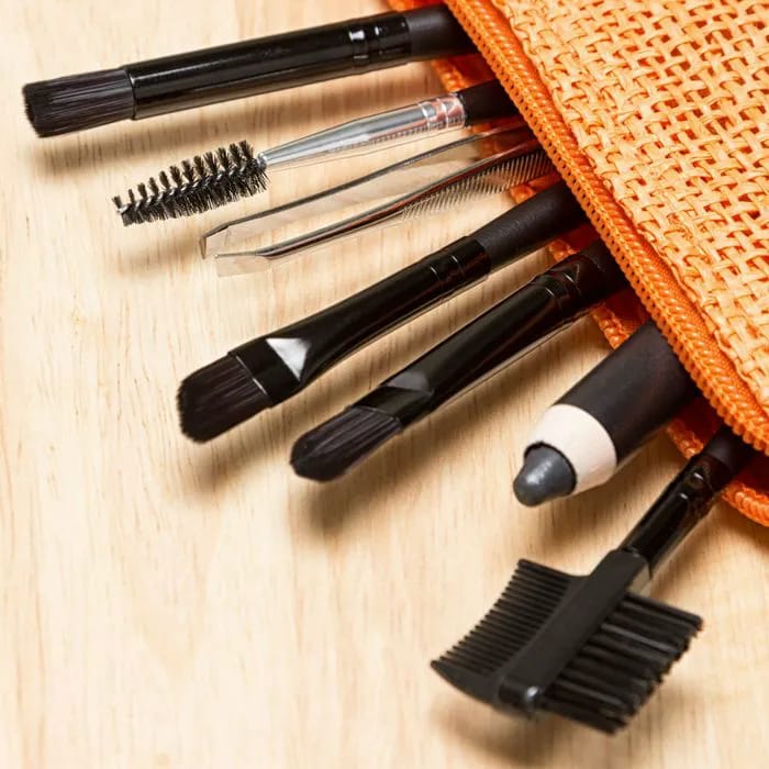 "Eyebrow filling toolkit including makeup products"