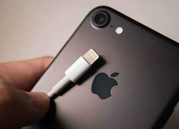 black-iphone-charging-cable