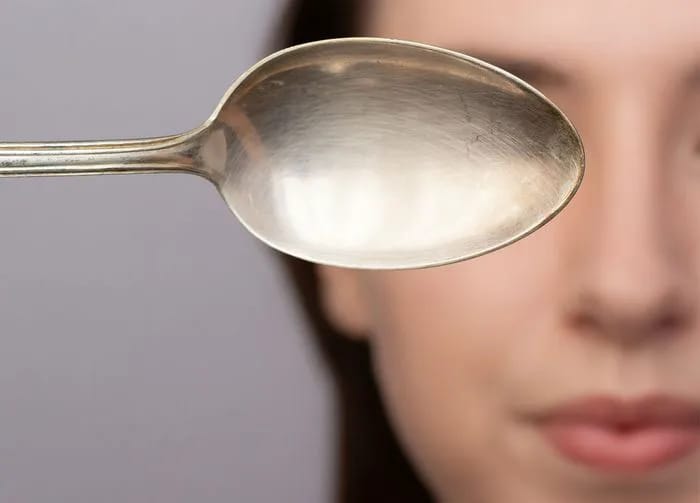 spoon-eye-compress
