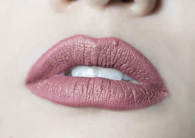 woman-wearing-rose-mauve-lipstick
