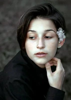 woman-long-pixie