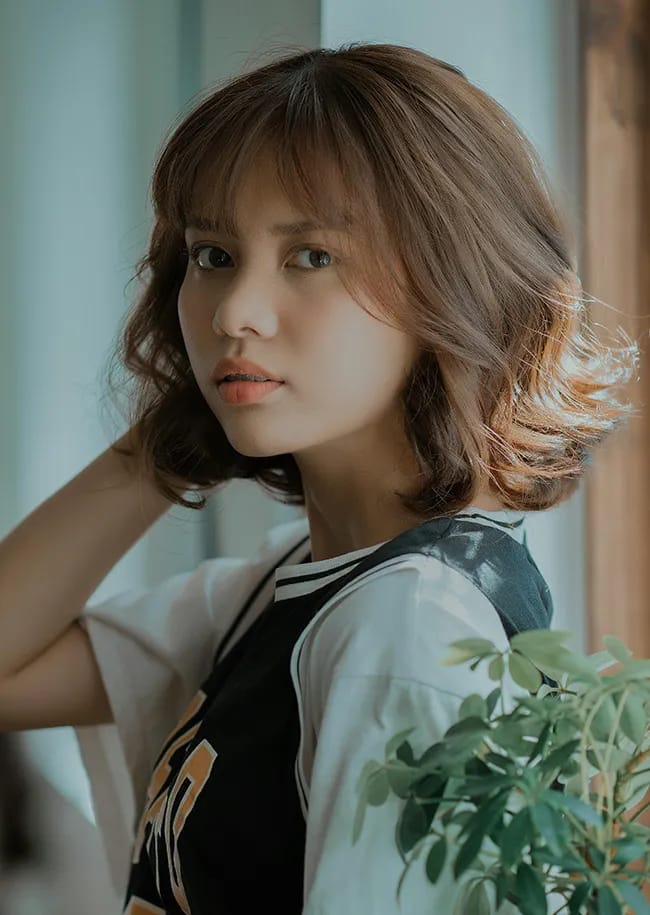 tousled-bob-bangs