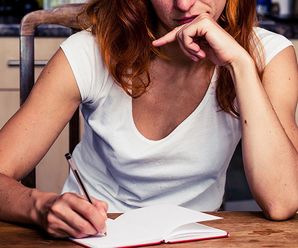 Not Making Your Expectations Clear choosing maid of honor mistakes