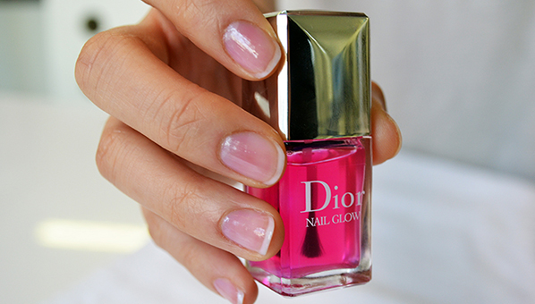 How good is the new Dior Nail Glow? [Manicurist review] 