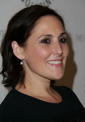Ricki Lake - SHEfinds