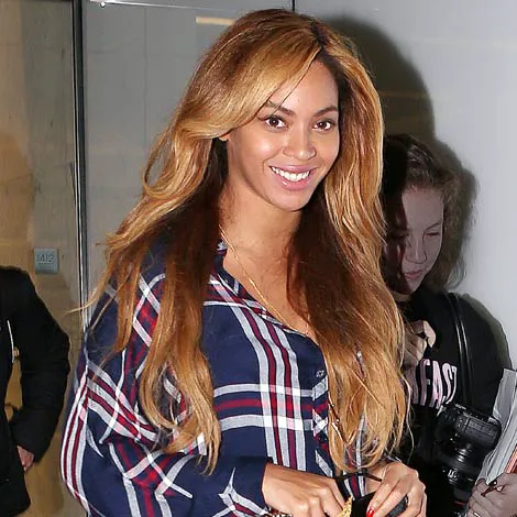 Beyoncé's eye-catching ring adorned with multiple diamonds.