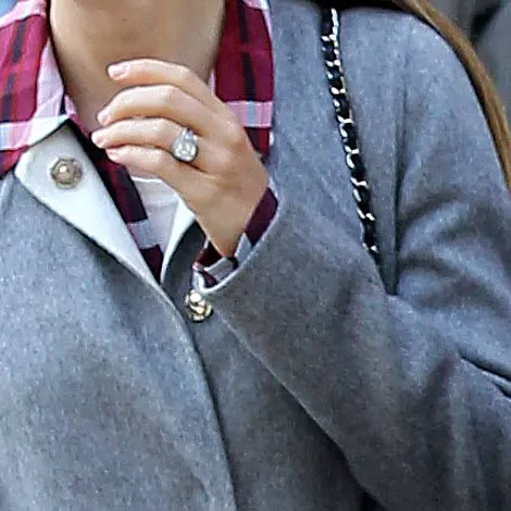"Jessica Biel's engagement ring from Justin Timberlake"