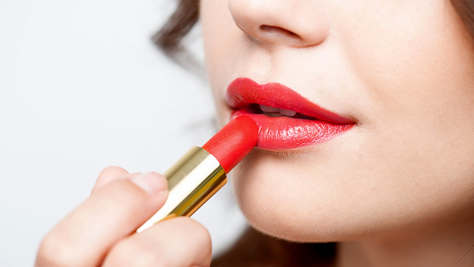 The Best Red Lipstick That Looks Good on Everyone - Photos