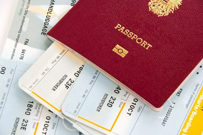 Check on your travel plans. Image from SHEfinds