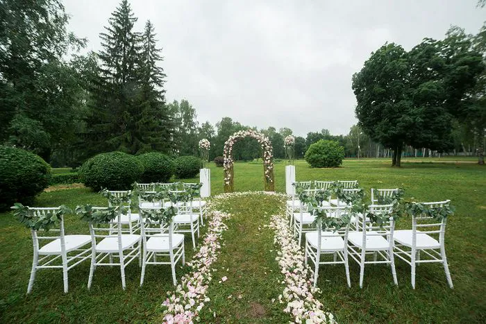 Organized guest list for a successful wedding or event