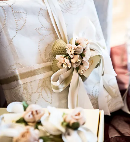Wedding Gift Image from SHEfinds