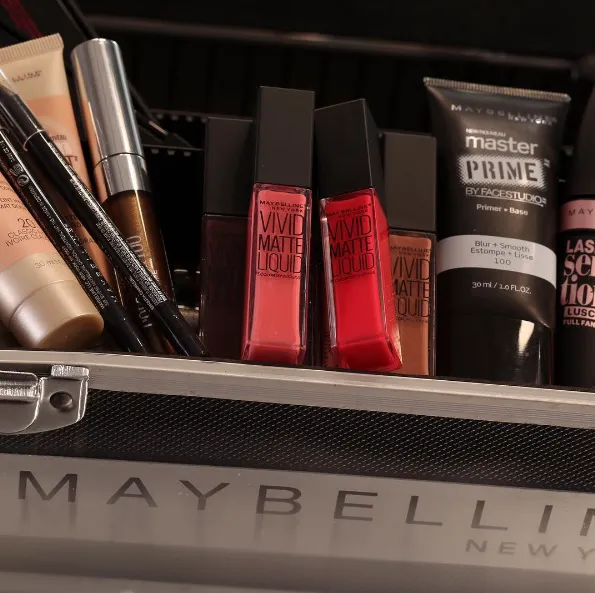 Maybelline beauty products displayed for a chic makeup look.