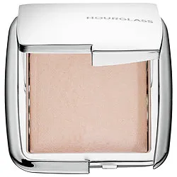 Hourglass Ambient Strobe Lighting Powder Image from SHEfinds