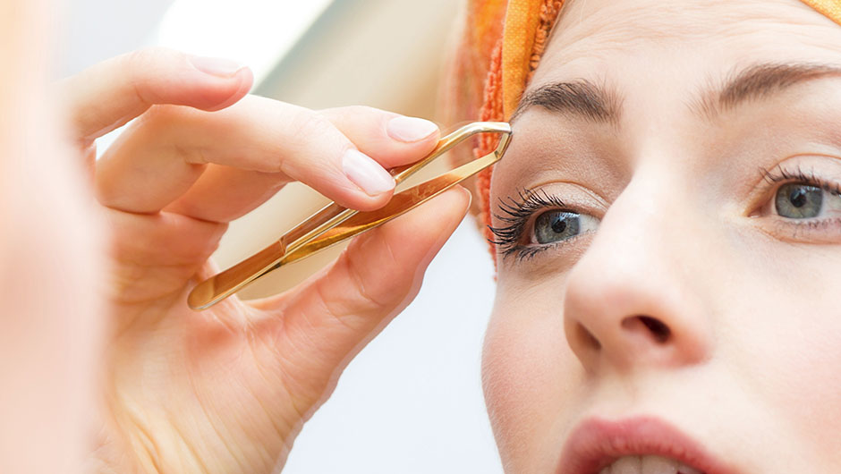 Why You Should Never Share Your Tweezers SHEfinds